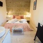 Fonte Velha Hotel *
