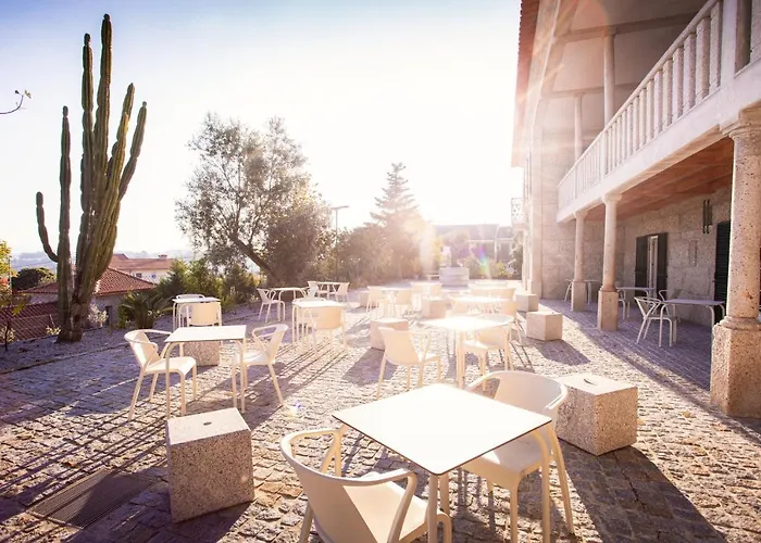 Fonte Velha Casteloes (Porto)