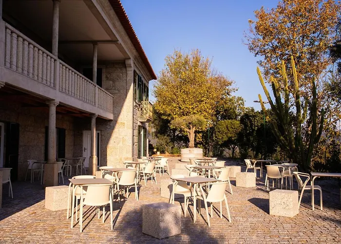 Fonte Velha Casteloes (Porto)